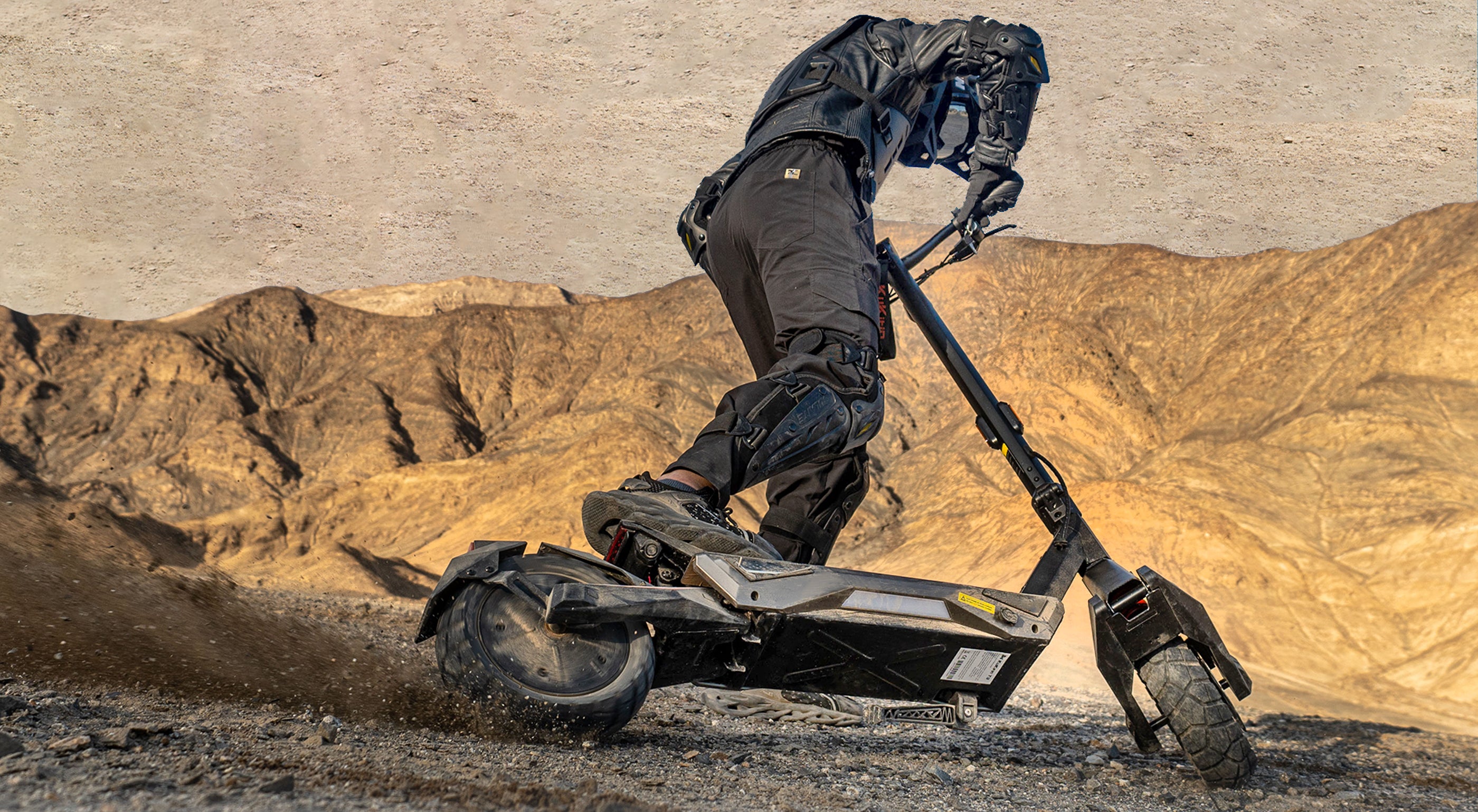 KuKirin T3 Off Road Electric Scooter For Adults Riding On Gravel Terrain